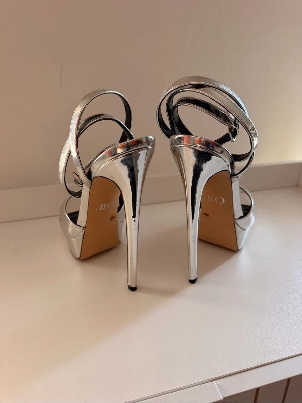 Jennifer Lopez Metallic Silver Platform Sandals with Ankle Straps